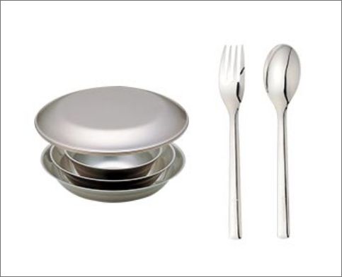 皿/カップ/ナイフ/フォーク/スプーン/割り箸(各５個)※洗剤セット含む