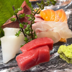 魚屋 食処 源天